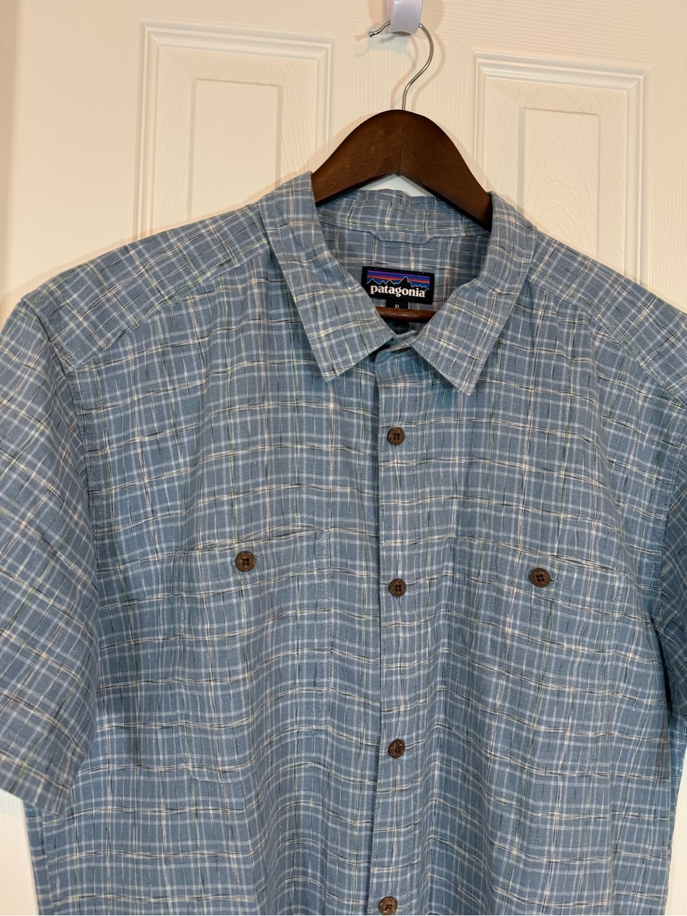 Patagonia Men’s A/C Short Sleeve Plaid Button Down Shirt Size XL - Picture 2 of 12